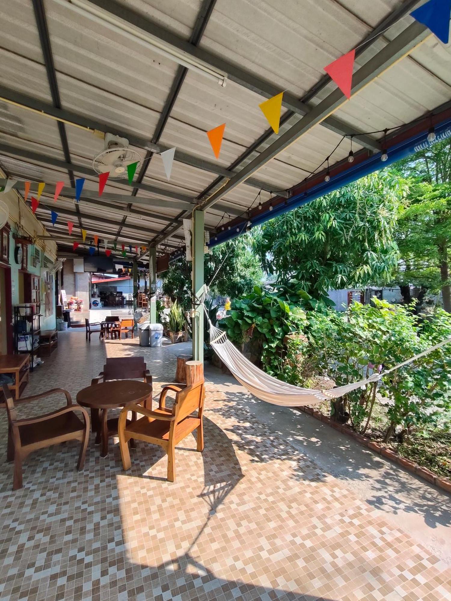 Smilingface Guesthouse Сукотаи Экстерьер фото